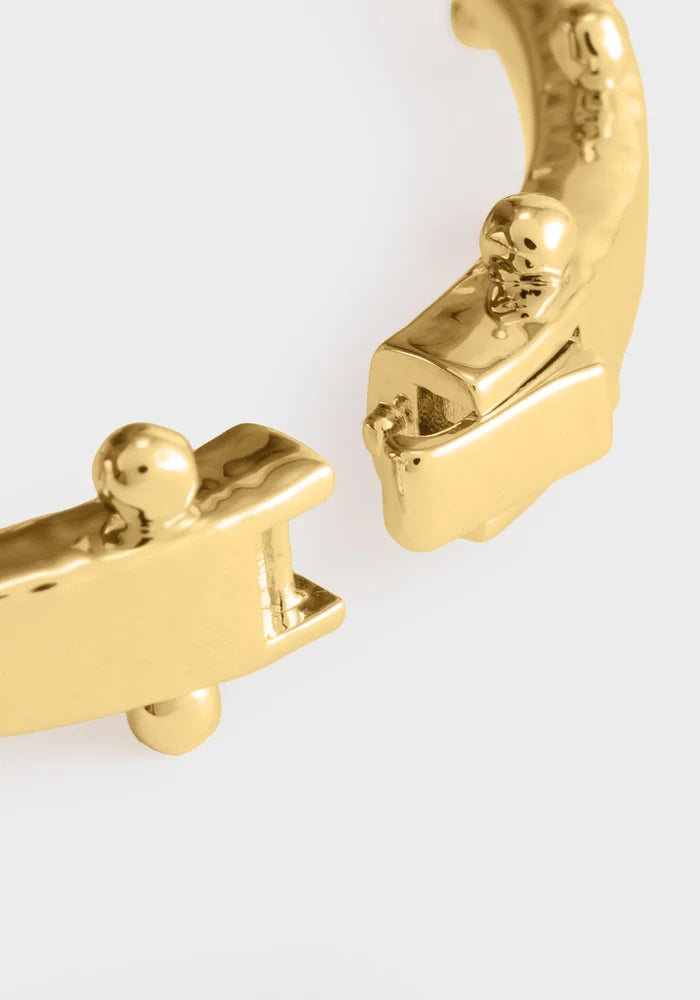 Anabel Aram Milos Gold Hinged Bangle