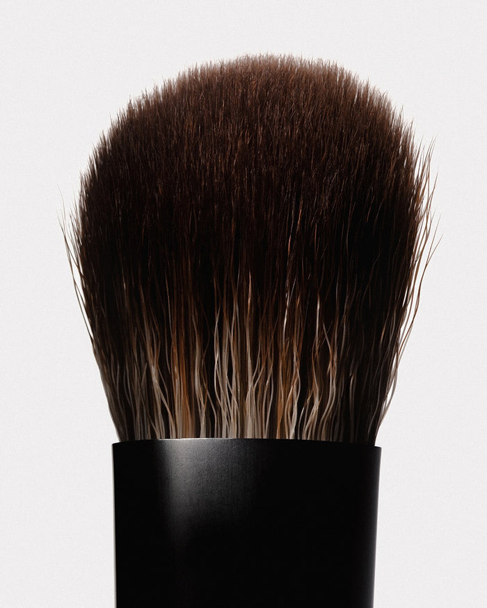 precision concealer brush bristles
