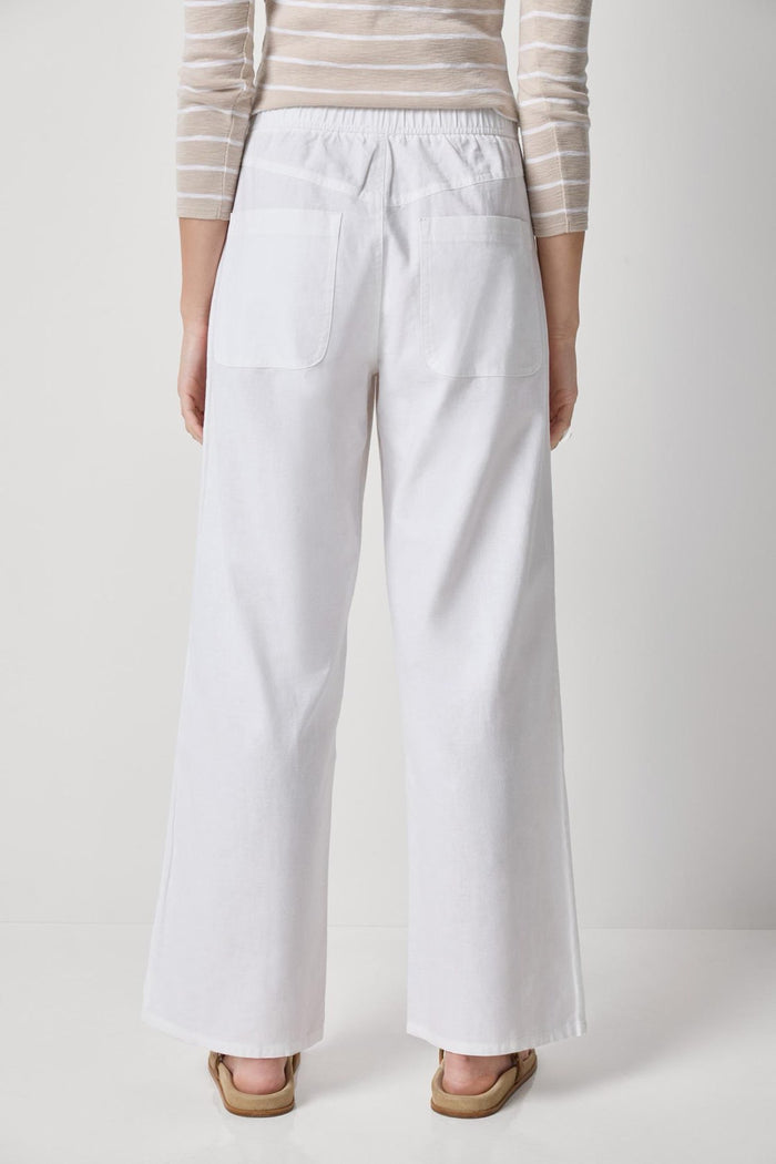 Lilla P Linen Blend Straight Leg Pant - White